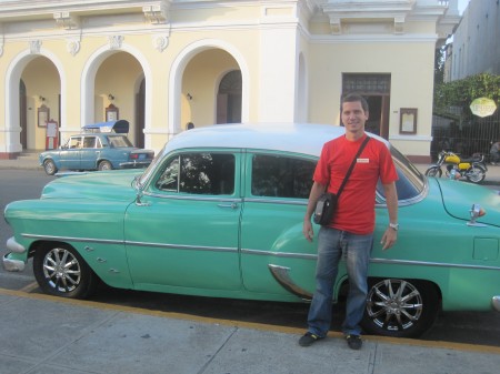 פדרו קלדרון, המדריך שלנו בקובה